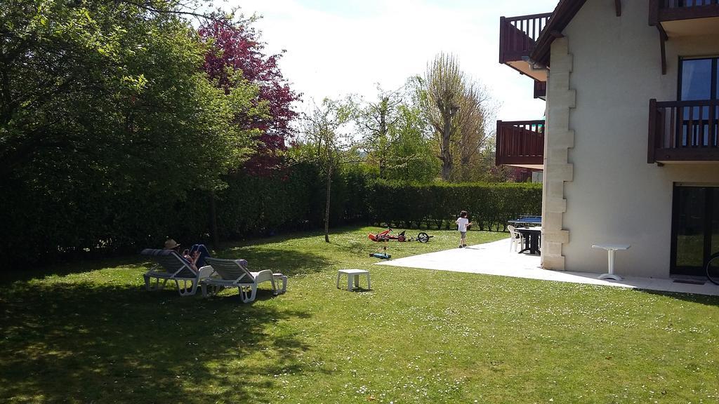 Les Manoirs Apartamento Deauville Exterior foto